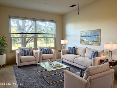 425-10550 Baymeadows Rd, JACKSONVILLE, FL, 32256-4518 | Card Image