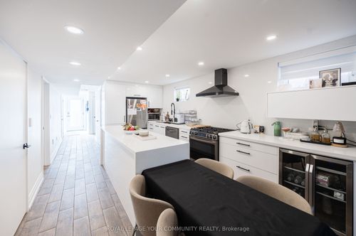 lower-89 Maplegrove Ave, Bradford, ON, L3Z1R9 | Card Image