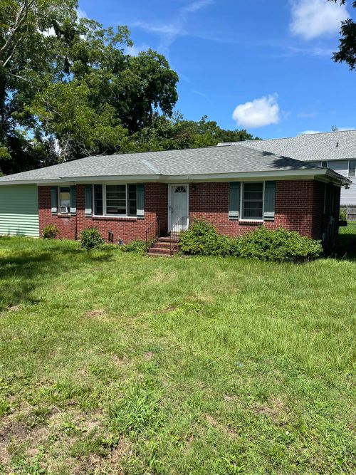 1602 Rifle Range Rd, Mount Pleasant, SC, 29464-3928 | Card Image