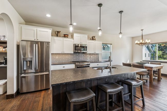 Kitchen/Dining | Image 5