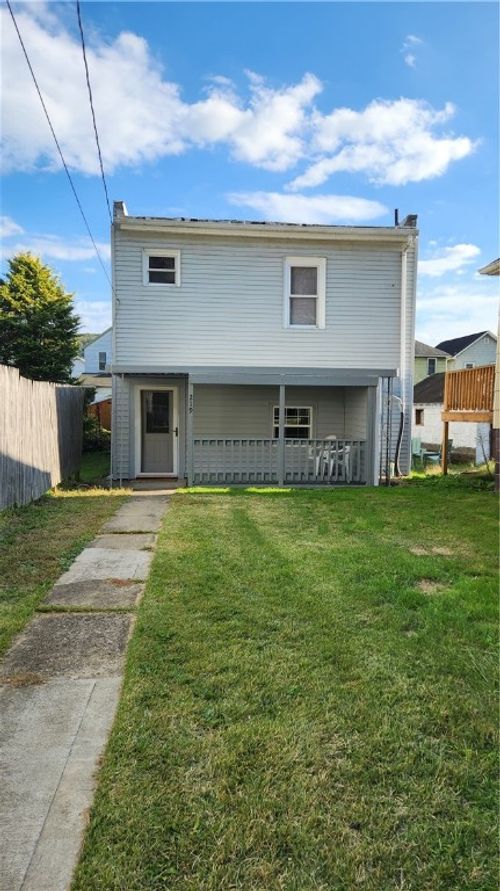 219 Quay St, East Vandergrift, PA, 15629-1033 | Card Image