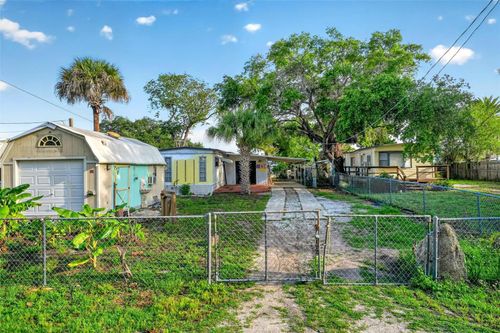 138 Indian Creek Rd, OAK HILL, FL, 32759-9512 | Card Image