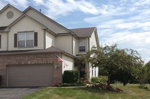 1514 Keystone Ct, Elgin, IL, 60120-7013 | Card Image