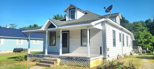 744 White Deer Pike, New Columbia, PA, 17856-9496 | Card Image