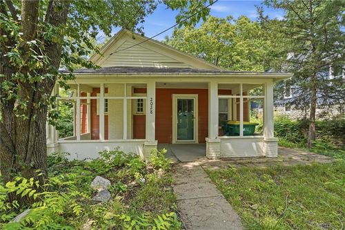 2028 Bristow St, Kansas City, KS, 66103-2111 | Card Image