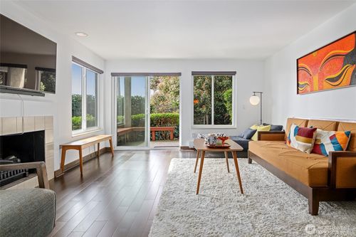 101-135 N 46th St, Seattle, WA, 98103-6359 | Card Image