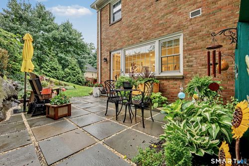 55-55 Heritage Hill Rd, New Canaan, CT, 06840-4605 | Card Image