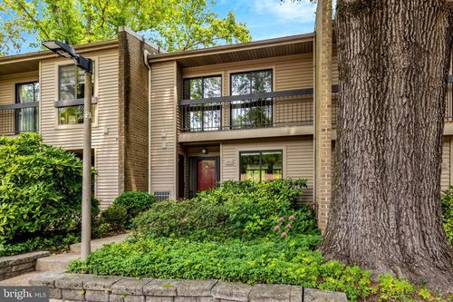 2a2-11640 Ivystone Ct, RESTON, VA, 20191-2400 | Card Image