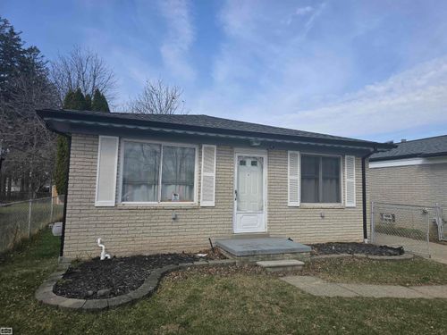 35061 Kirby Street, Clinton Charter Township, MI, 48035 | Card Image