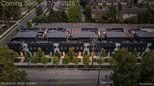 722 E Parent Ave, Royal Oak, MI, 48067-3764 | Card Image