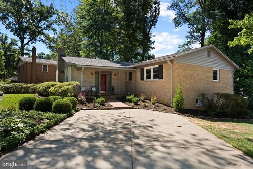 6604 Grey Fox Dr, SPRINGFIELD, VA, 22152-2608 | Card Image