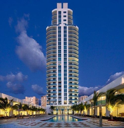910-1945 S Ocean Dr, Hallandale Beach, FL, 33009-6061 | Card Image