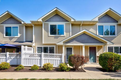 32104-8601 Westown Pkwy, West Des Moines, IA, 50266-1679 | Card Image