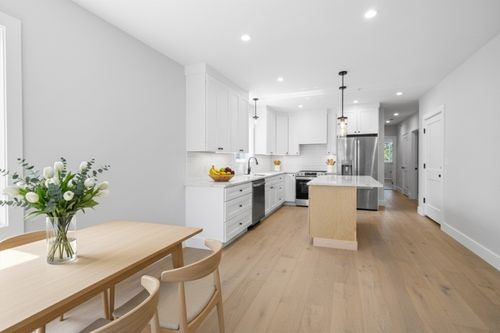 c-3 Franklin St, Somerville, MA, 02145-3269 | Card Image