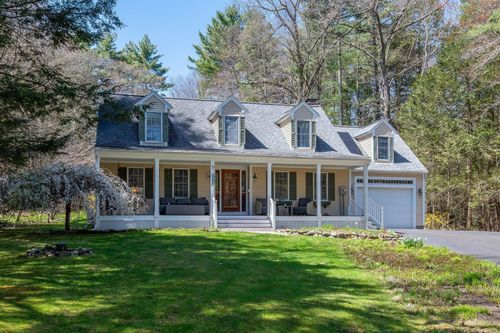5 Goodwin Rd, Hampton Falls, NH, 03844-2105 | Card Image