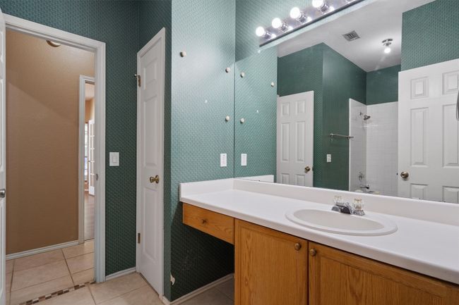 Secondary full bath with vanity | Image 30