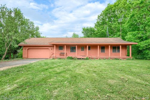 1077 Hadley Rd, Lapeer, MI, 48446-9707 | Card Image
