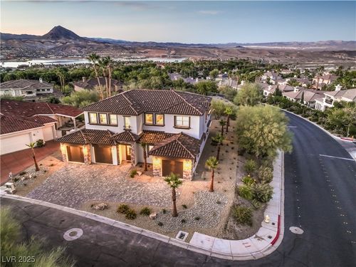 18 Placa De Rei Ct, Henderson, NV, 89011-2400 | Card Image