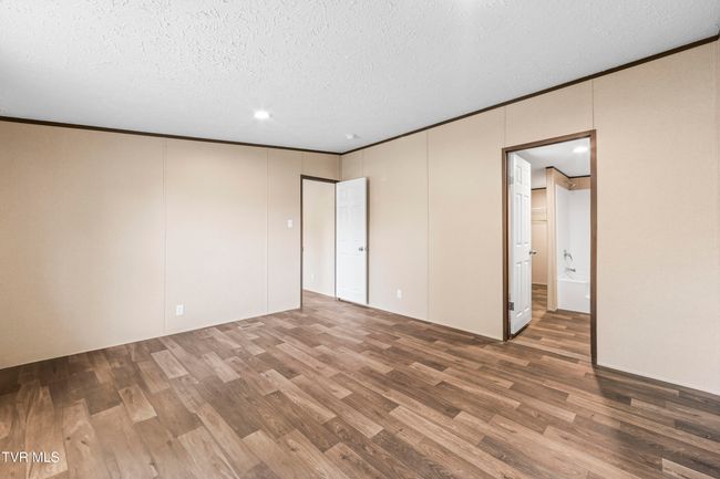 1826 Loop Rd, House other with 3 bedrooms, 2 bathrooms and null parking in La Follette TN | Image 21