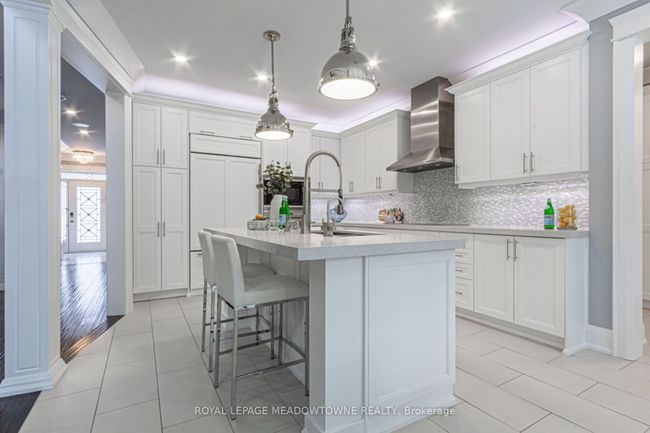 729 Wettlaufer Terr, House other with 5 bedrooms, 4 bathrooms and 2 parking in Milton ON | Image 10