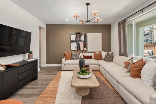 2526 Courtney Avenue, Santa Rosa, CA, 95403 | Card Image