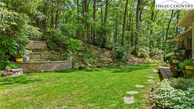 157 Twisted Laurel Ln, House other with 3 bedrooms, 2 bathrooms and null parking in Blowing Rock NC | Image 22