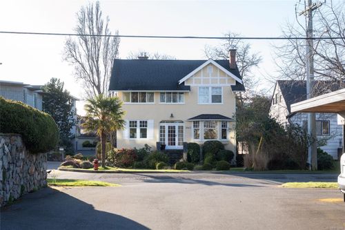2663 Orchard Ave, Victoria, BC, V8S3B4 | Card Image