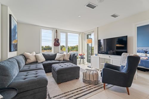 360-8575 Rivergrass Dr, Vancouver, BC, V5S0J7 | Card Image