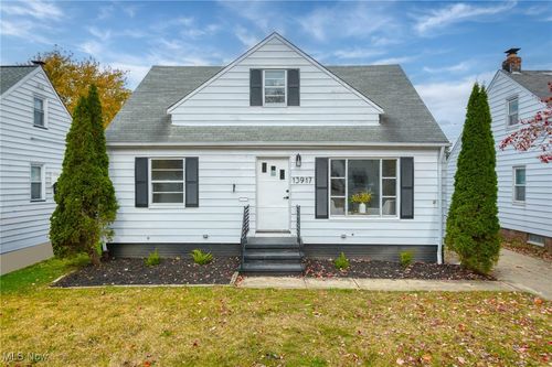 13917 Maple Leaf Dr, Garfield Heights, OH, 44125-4070 | Card Image