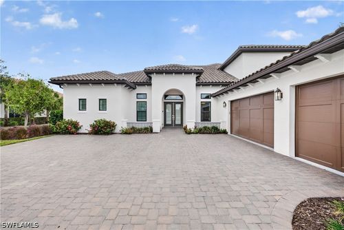 8709 Cavano St, Naples, FL, 34119-9508 | Card Image