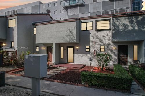 apt-16b-1901 Nw South River Dr, Miami, FL, 33125-2756 | Card Image