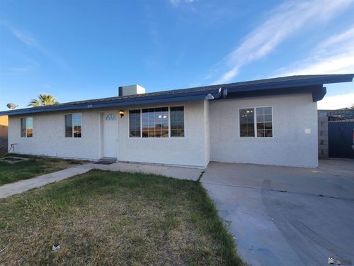 1777 W 29th St, Yuma, AZ, 85364-7809 | Card Image