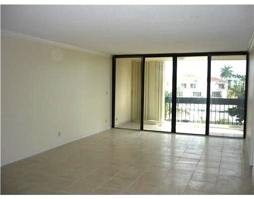306-2000 Presidential Way, West Palm Beach, FL, 33401-1515 | Card Image