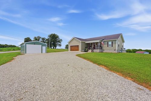 1767 Purvin Lollar Rd, Sparta, TN, 38583-5640 | Card Image