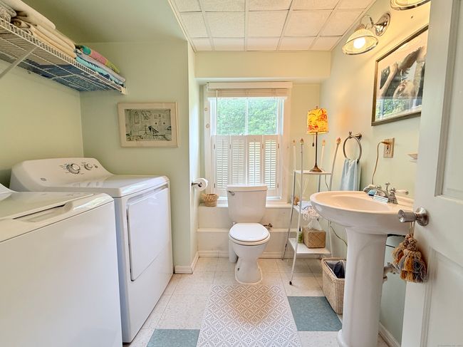 137 Main St, House other with 3 bedrooms, 2 bathrooms and 3 parking in Chester CT | Image 32