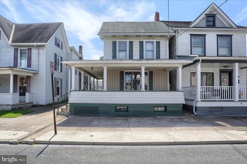 672 E Market St, DANVILLE, PA, 17821-2137 | Card Image