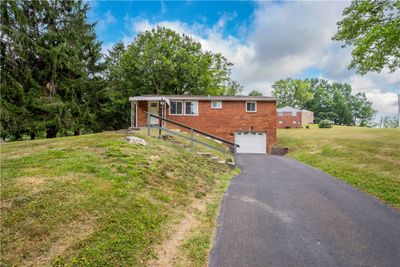 11 E Hillcrest Road, House other with 3 bedrooms, 1 bathrooms and 1 parking in Nottingham PA | Image 3