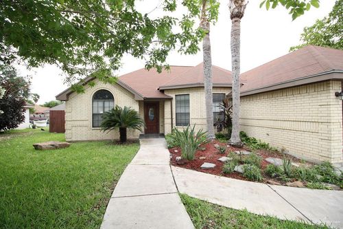 3209 Falcon Ave, McAllen, TX, 78504-5147 | Card Image