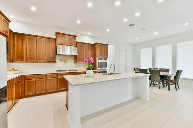 351 Pigeon River Rd, House other with 5 bedrooms, 5 bathrooms and 4 parking in Kyle TX | Image 8