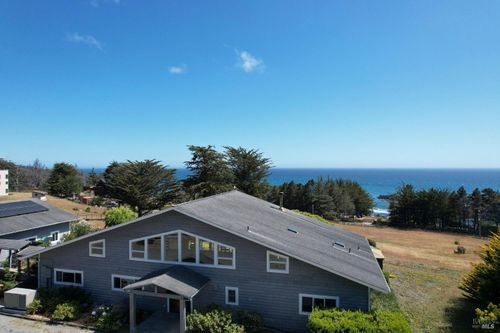 46701 Iversen Dr, Gualala, CA, 95445-8440 | Card Image
