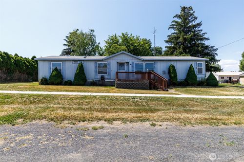 212 S 3rd St, Almira, WA, 99103-9747 | Card Image
