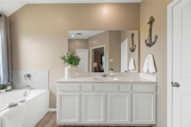 5204 Rushing Brook Ln, House other with 4 bedrooms, 2 bathrooms and 2 parking in Rosenberg TX | Image 18