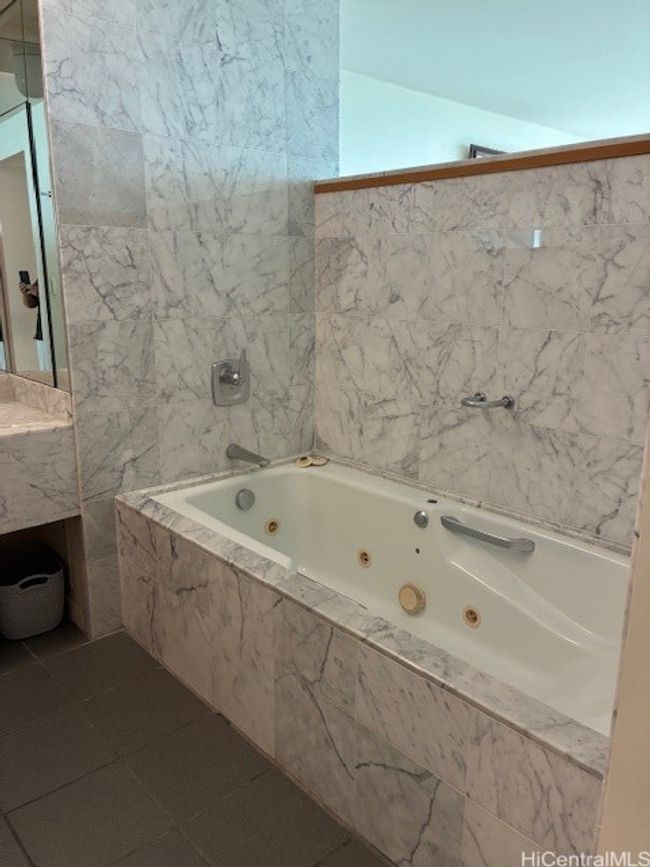 APT-2103 - 1330 Ala Moana Blvd, House other with 2 bedrooms, 2 bathrooms and 1 parking in Honolulu HI | Image 6