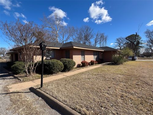 1609 E Peyton St, Sherman, TX, 75090-2435 | Card Image