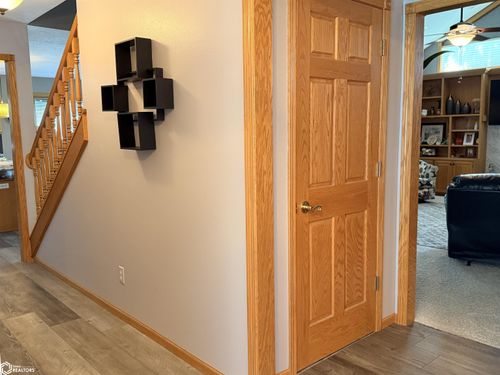 718 E 22nd St, Carroll, IA, 51401-3458 | Card Image