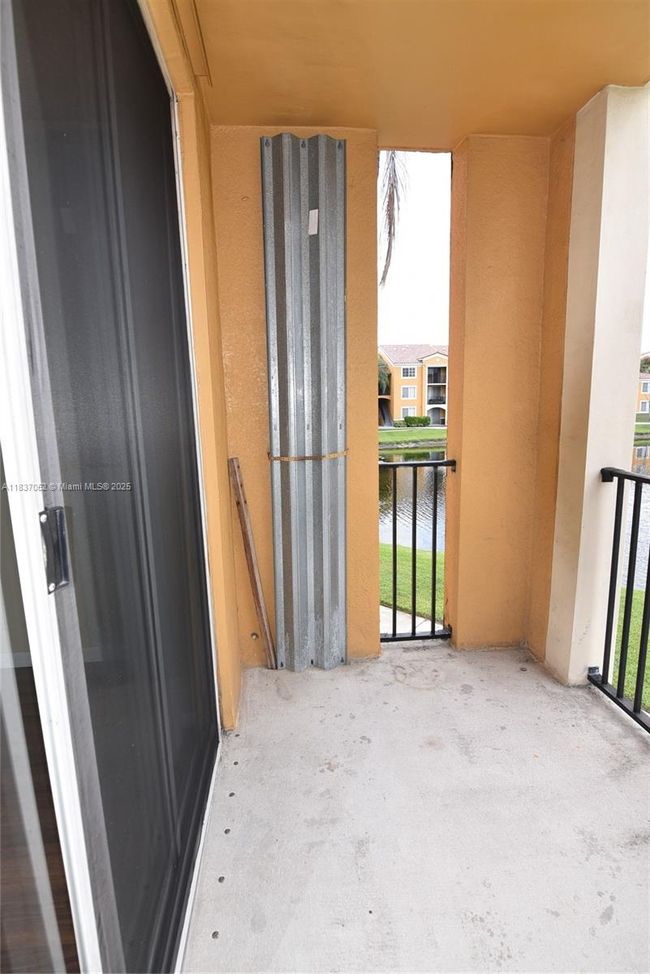 APT-202 - 2151 W Preserve Way, Condo with 2 bedrooms, 2 bathrooms and null parking in Miramar FL | Image 32