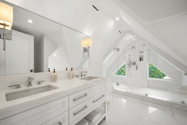 46 Winship Ave, House other with 7 bedrooms, 6 bathrooms and 12 parking in Wareham MA | Image 33