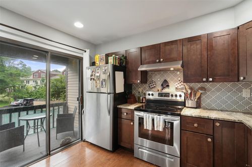 33 Fawn Ct, Ossining, NY, 10562-2536 | Card Image