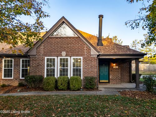 302-302 Eastbridge Ct, Louisville, KY, 40223-3903 | Card Image