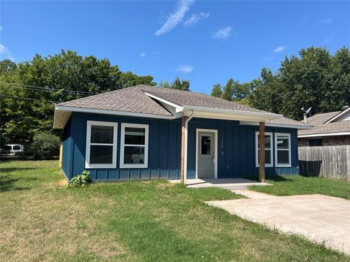 238 S Oak Ave, Shawnee, OK, 74801-8033 | Card Image